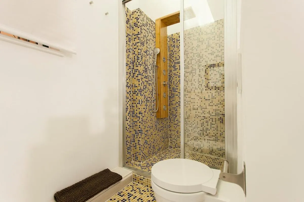 Ginjinha House - 4 Rooms - Bairro Alto - With Ac! Lisboa